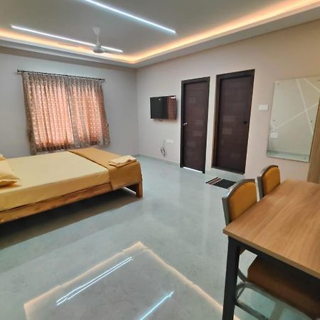 Sri Abirami Mahal Hotel Tiruvannāmalai Eksteriør billede